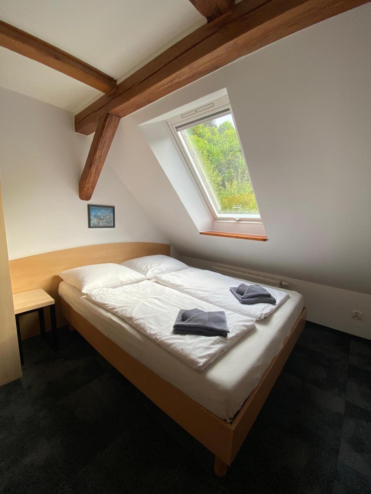 Pod Orlica Apartment Duszniki Zdroj Phòng bức ảnh