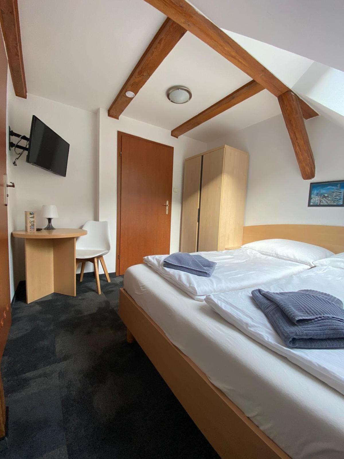 Pod Orlica Apartment Duszniki Zdroj Phòng bức ảnh